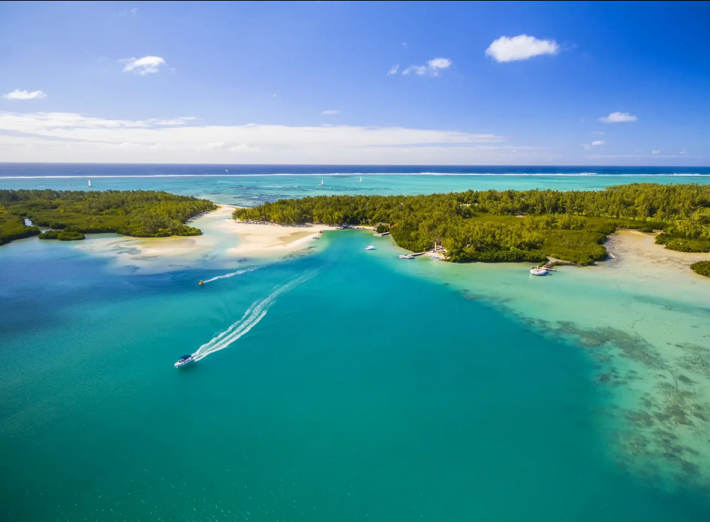 Glimpse of Mauritius | From Seven-Hued Hills to Serene Coasts